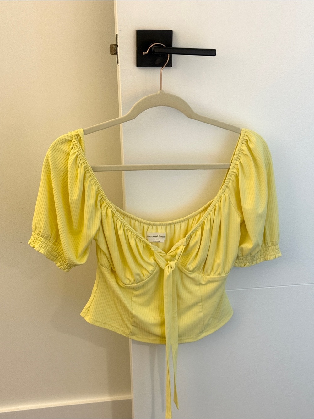 Lovers and friends yellow cropped top size S